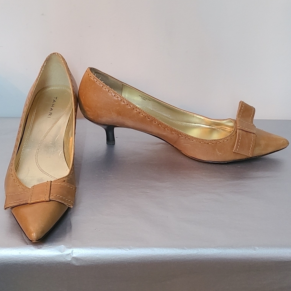 Tahari Munich Kitten Heels